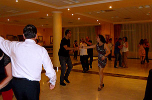 Cena baile fin de curso, hotel Villa de Gijón, 17 junio 2017. Haz clic para ampliar. BAILAFACIL: lo mejor para bailar en Gijón. Copyright © www.bailafacil.es.