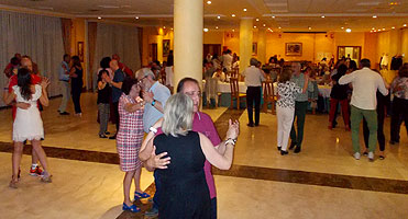 Cena baile fin de curso, hotel Villa de Gijón, 17 junio 2017. Haz clic para ampliar. BAILAFACIL: lo mejor para bailar en Gijón. Copyright © www.bailafacil.es.
