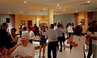 Cena baile fin de curso, hotel Villa de Gijón, 17 junio 2017. Haz clic para ampliar. BAILAFACIL: lo mejor para bailar en Gijón. Copyright © www.bailafacil.es.