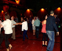 Haz clic para ampliar. III Espicha BAILAFACIL, 21 febrero 2015. BAILAFACIL: lo mejor para bailar en Gijón. Copyright © www.bailafacil.es