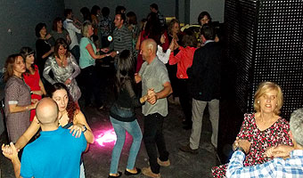 Fiesta baile en discoteca Otto, 7 noviembre 2015. BAILAFACIL: lo mejor para bailar en Gijn. Haz clic para ampliar. Copyright  www.bailafacil.es.