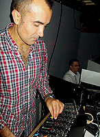 Fiesta baile en discoteca Otto, 7 noviembre 2015. BAILAFACIL: lo mejor para bailar en Gijón. Haz clic para ampliar. Copyright © www.bailafacil.es.