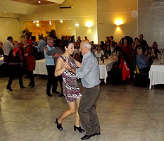 IV Espicha BAILAFACIL, 27 febrero 2016. BAILAFACIL: lo mejor para bailar en Gijón. Haz clic para ampliar. Copyright © www.bailafacil.es.