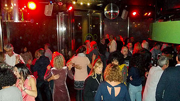 Fiesta BAILAFACIL, 17 noviembre 2018, discopub Naútico, Gijón. Copyright © www.bailafacil.es. Haz clic para ampliar.