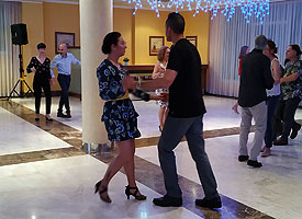 Cena baile fin de curso, hotel Villa de Gijón, 15 junio 2019. Haz clic para ampliar. BAILAFACIL: lo mejor para bailar en Gijón. Copyright © www.bailafacil.es.