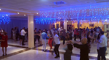 Cena baile fin de curso, hotel Villa de Gijón, 15 junio 2019. Haz clic para ampliar. BAILAFACIL: lo mejor para bailar en Gijón. Copyright © www.bailafacil.es.