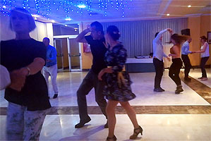 Cena baile fin de curso, hotel Villa de Gijón, 15 junio 2019. Haz clic para ampliar. BAILAFACIL: lo mejor para bailar en Gijón. Copyright © www.bailafacil.es.