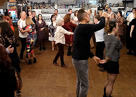 X Espicha BAILAFACIL, Lagar El Fugitivo, Gijón, 23 febrero 2024. Copyright © www.bailafacil.es. Haz clic para ampliar.