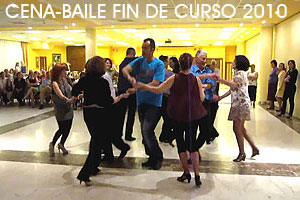 Ver el reportaje fotográfico de la cena-baile del 12 de junio de 2010