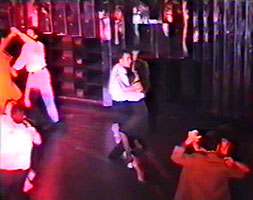 Marta y yo, bailando en la fase eliminatoria final. Haz clic para ampliar. Copyright  www.bailafacil.es.